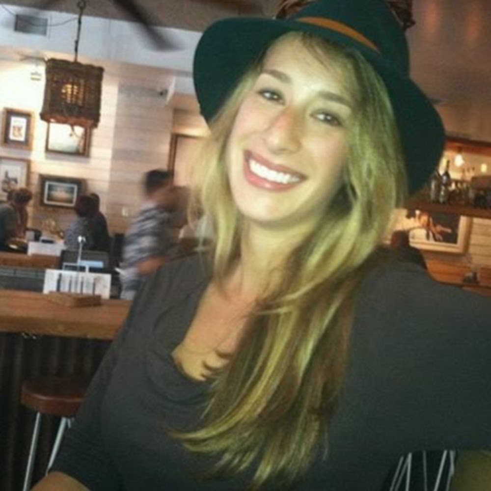 Meet your Posher, Caitlin